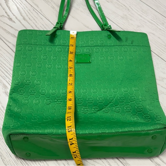Michael Kors Green Tote Bag with Monogram Pattern - Picture 3 of 9